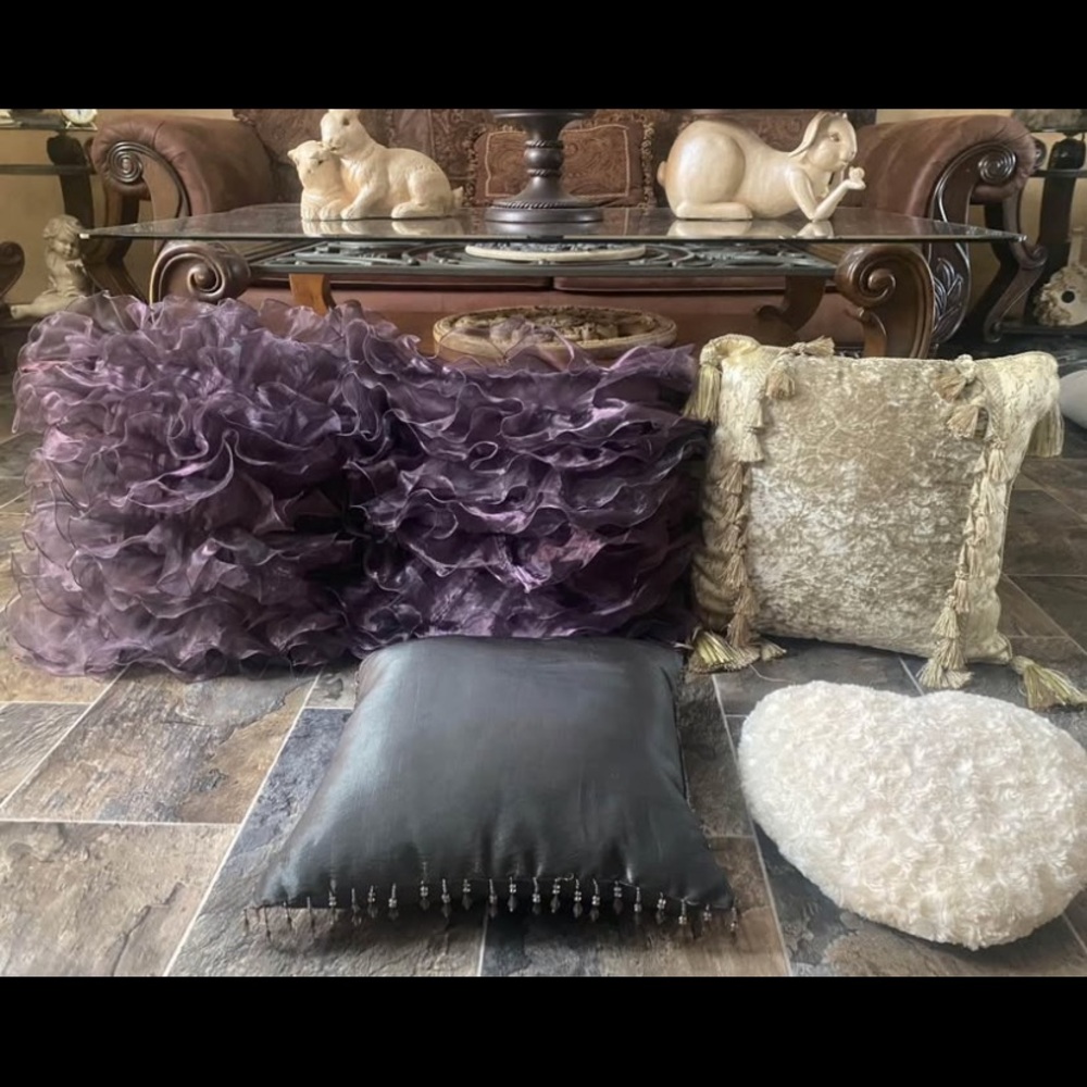 Luxurious Purple and Gray Textured Accent Pillows
5 pillows